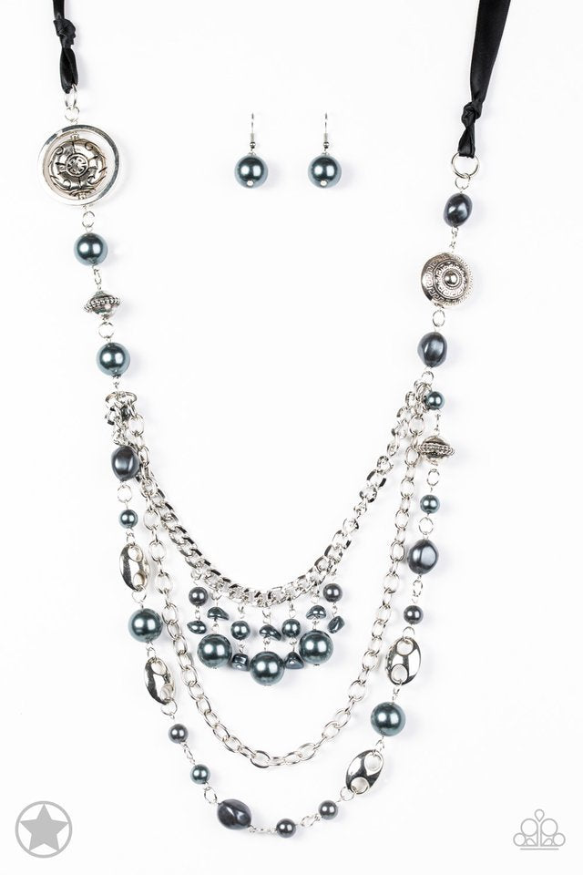Paparazzi Blockbuster Necklace - All the Trimmings - Black