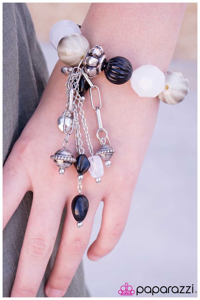 Paparazzi Blockbuster Bracelet - Lights! Camera! Action! - Black