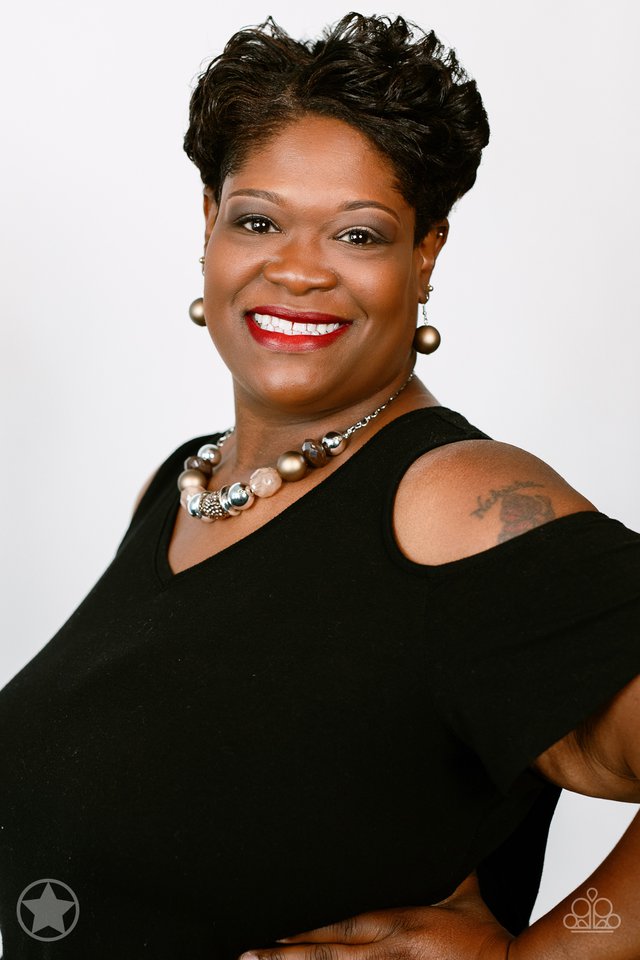 A Warm Welcome - Paparazzi Necklace Image