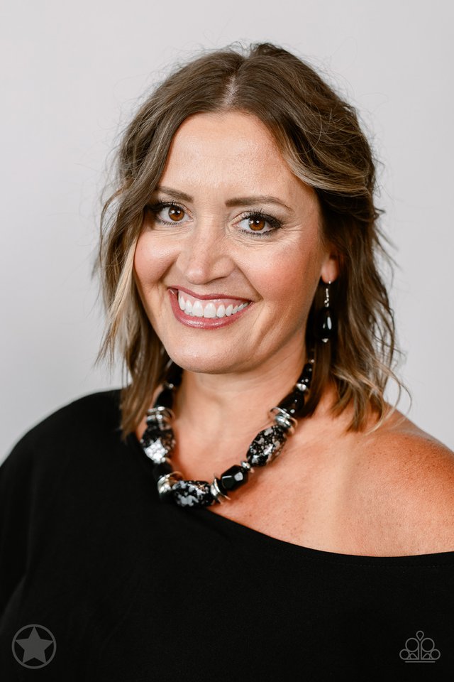 In Good Glazes - Black - Paparazzi Necklace Image