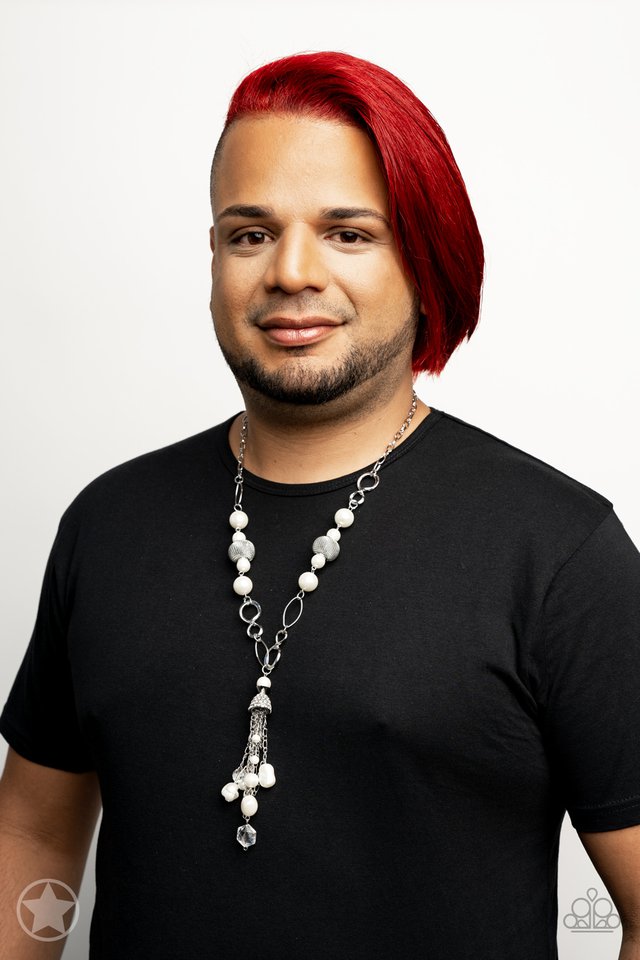 Designated Diva - White - Paparazzi Necklace Image