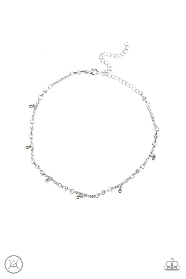 Paparazzi Necklace ~ What A Stunner - White
