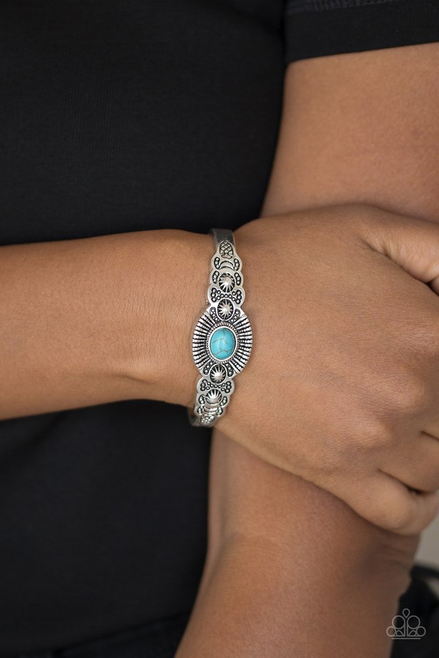 Wide Open Mesas - Blue - Paparazzi Bracelet Image