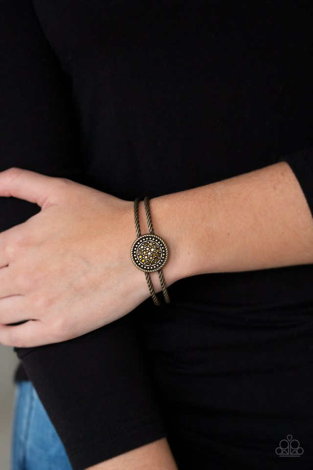 Definitely Dazzling - Brass - Paparazzi Bracelet Image