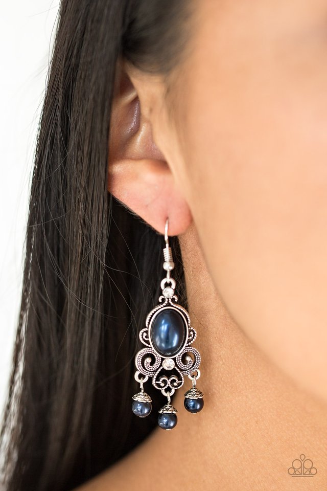 I Better Get GLOWING - Blue - Paparazzi Earring Image