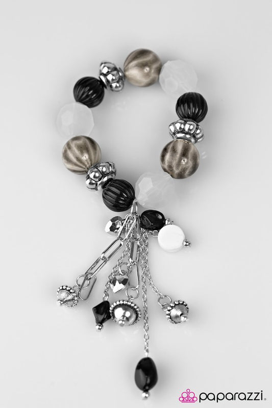 Paparazzi Blockbuster Bracelet - Lights! Camera! Action! - Black