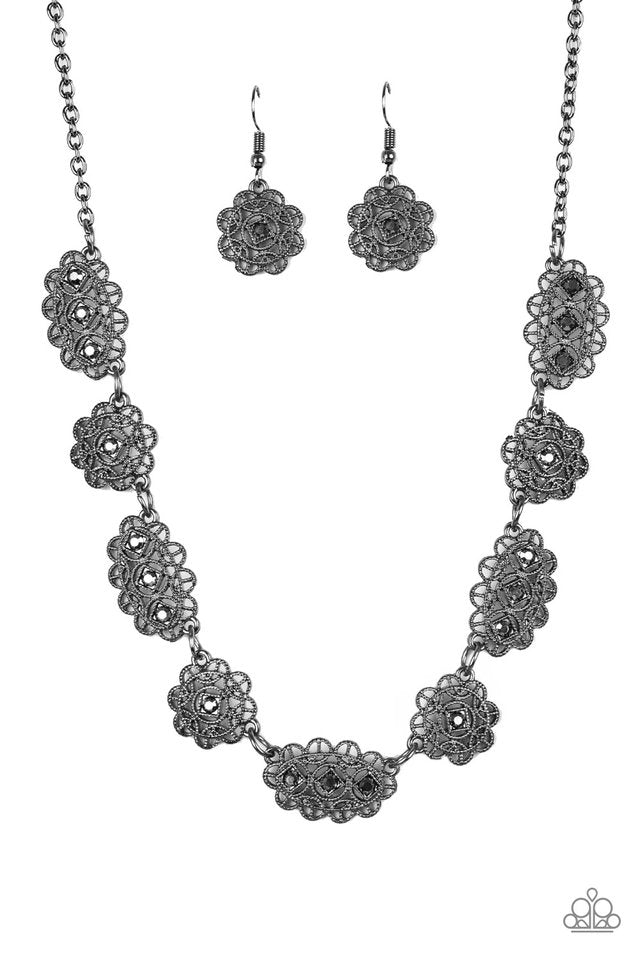 Vintage Vogue - Black - Paparazzi Necklace Image