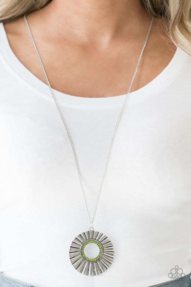 Chicly Centered - Green - Paparazzi Necklace Image