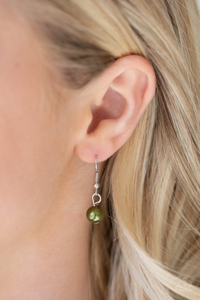 High Heels and Hustle - Green - Paparazzi Necklace Image