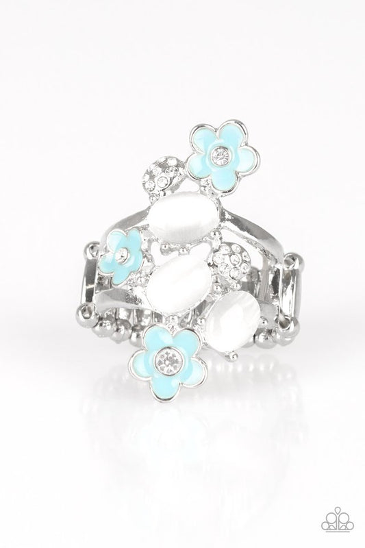 Daisy Delight - Blue - Paparazzi Ring Image
