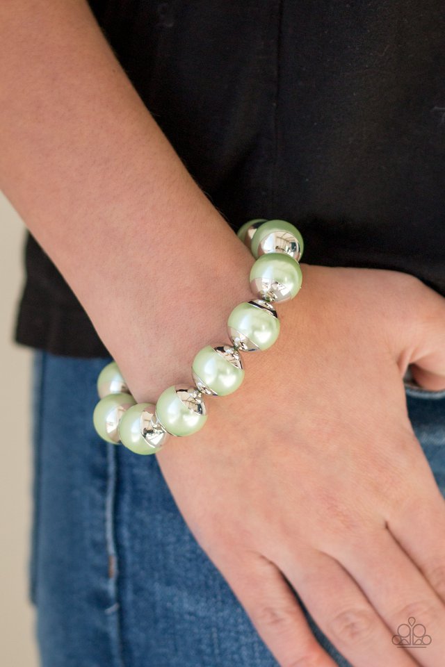 One Woman Show-STOPPER - Green - Paparazzi Bracelet Image