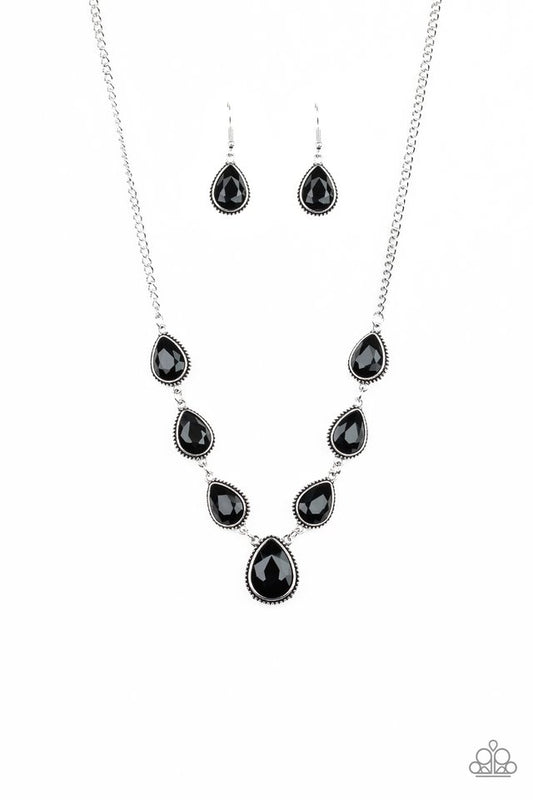 Socialite Social - Black - Paparazzi Necklace Image