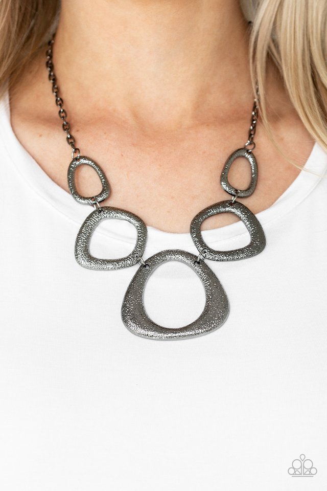 Backstreet Bandit - Black - Paparazzi Necklace Image