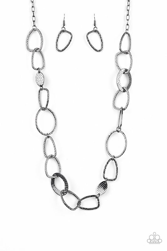 Metro Nouveau - Black - Paparazzi Necklace Image