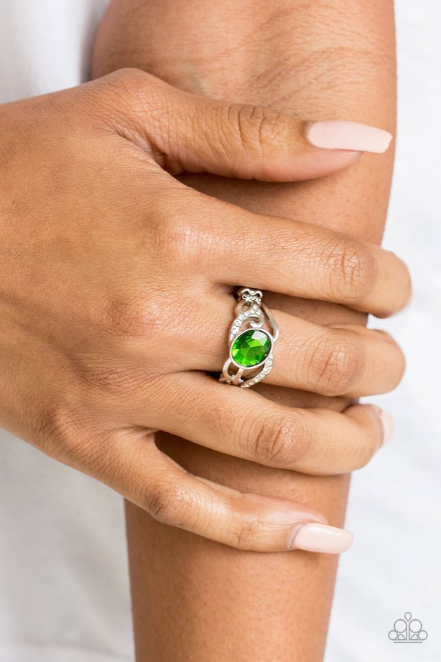 Couldnt Care FLAWLESS - Green - Paparazzi Ring Image