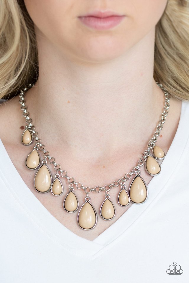 Jaw-Dropping Diva - Brown - Paparazzi Necklace Image