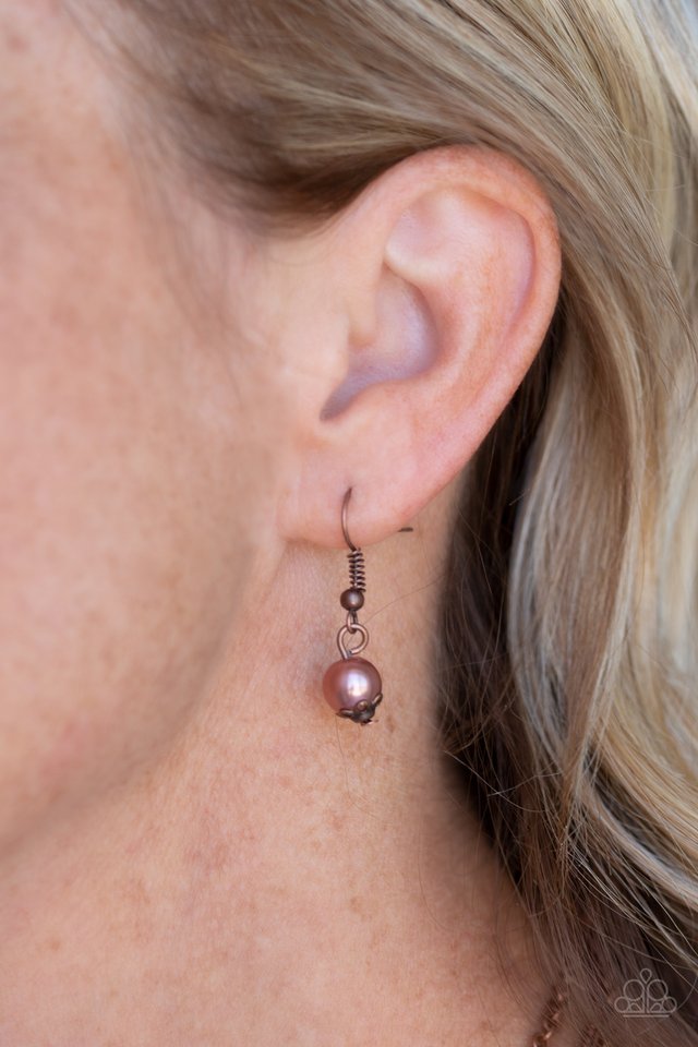 Tour de Demure - Copper - Paparazzi Necklace Image