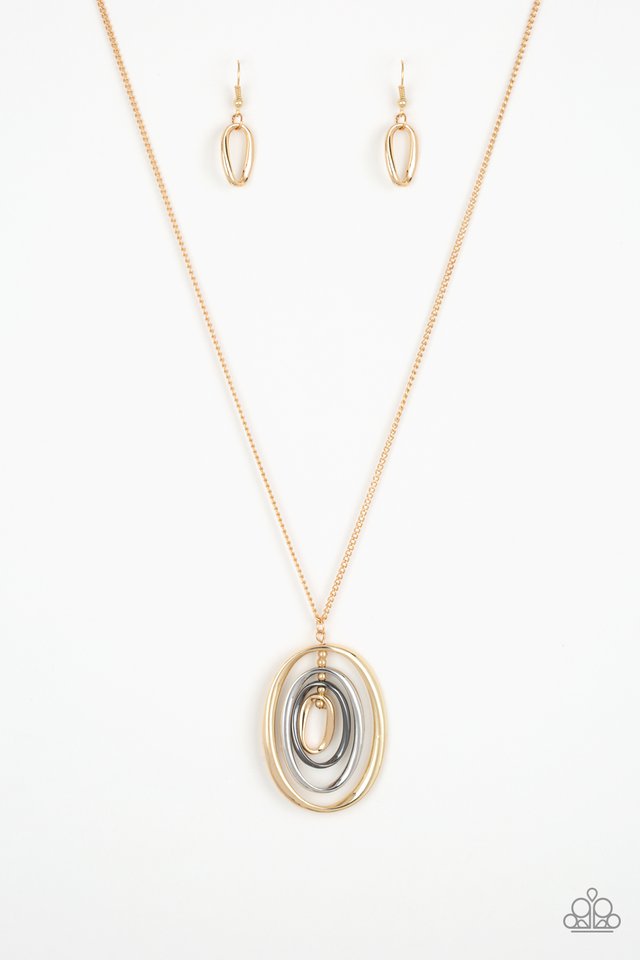 Classic Convergence - Gold - Paparazzi Necklace Image