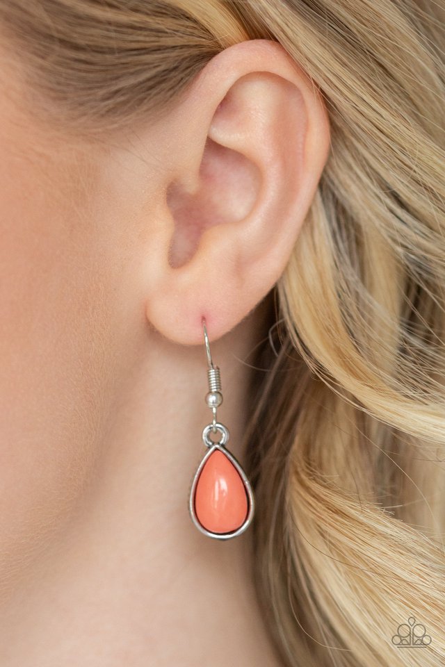 Jaw-Dropping Diva - Orange - Paparazzi Necklace Image