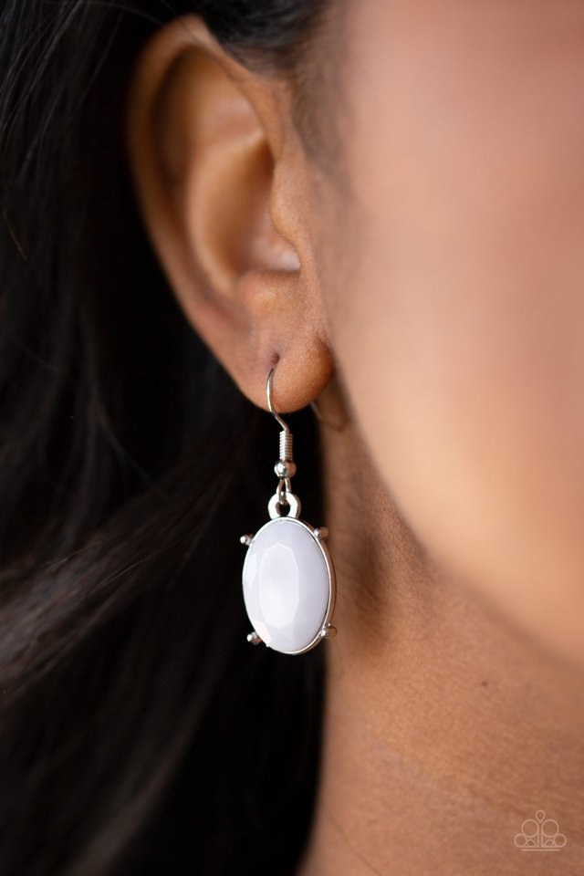 Goddess Glow - Silver - Paparazzi Necklace Image