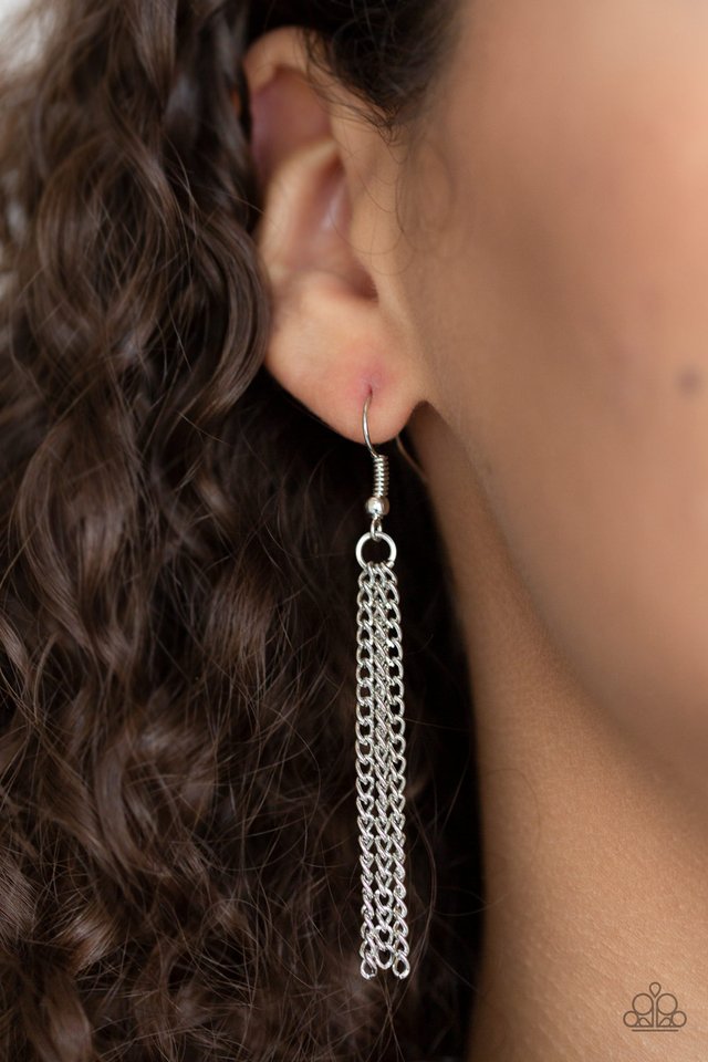 Diva Dance Party - Silver - Paparazzi Necklace Image