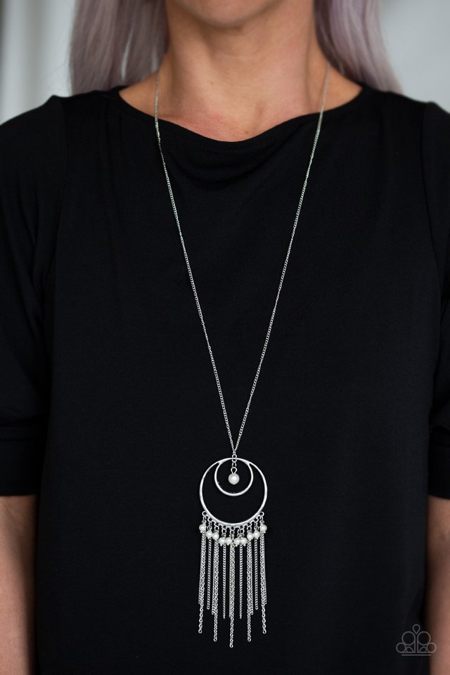 Out Of Bounds Shimmer - White - Paparazzi Necklace Image