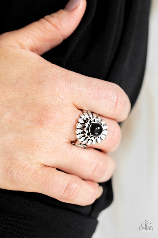 Poppy Pep - Black - Paparazzi Ring Image