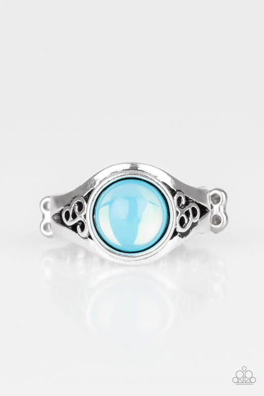 Paparazzi Ring ~ It Just Goes To GLOW - Blue