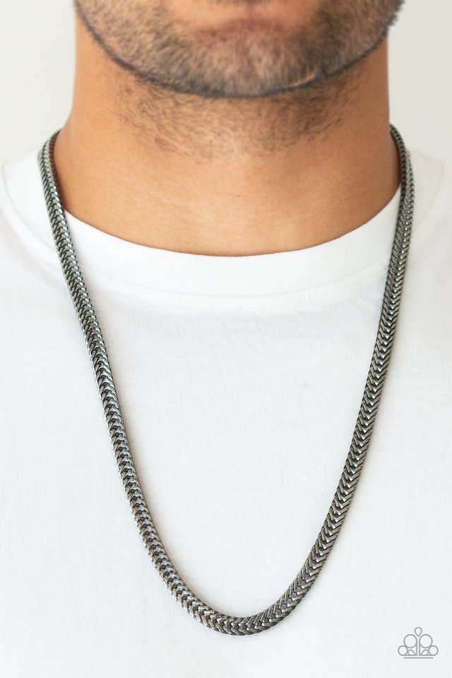 Knockout King - Black - Paparazzi Necklace Image