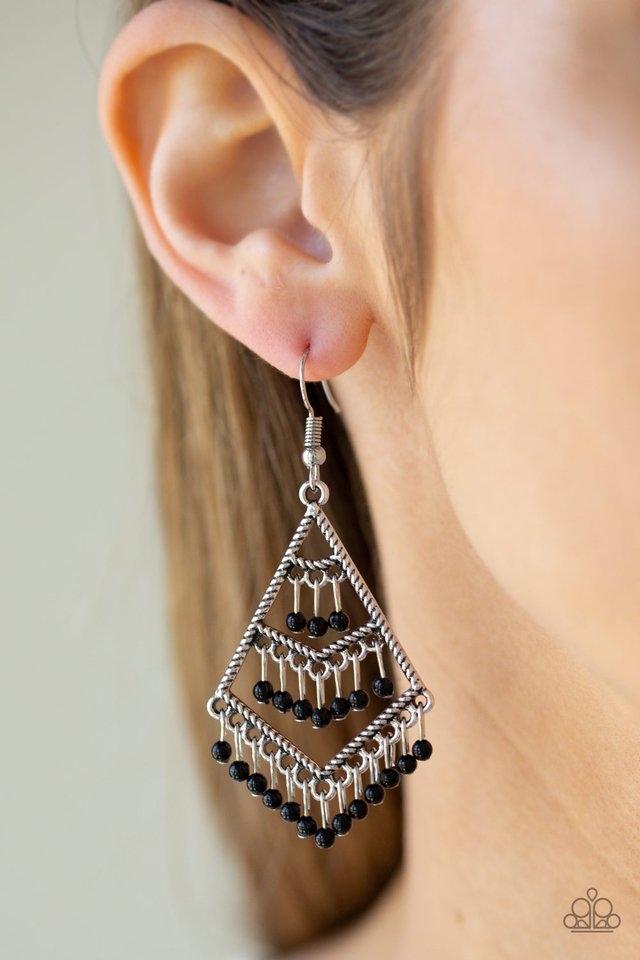 Kite Race - Black - Paparazzi Earring Image