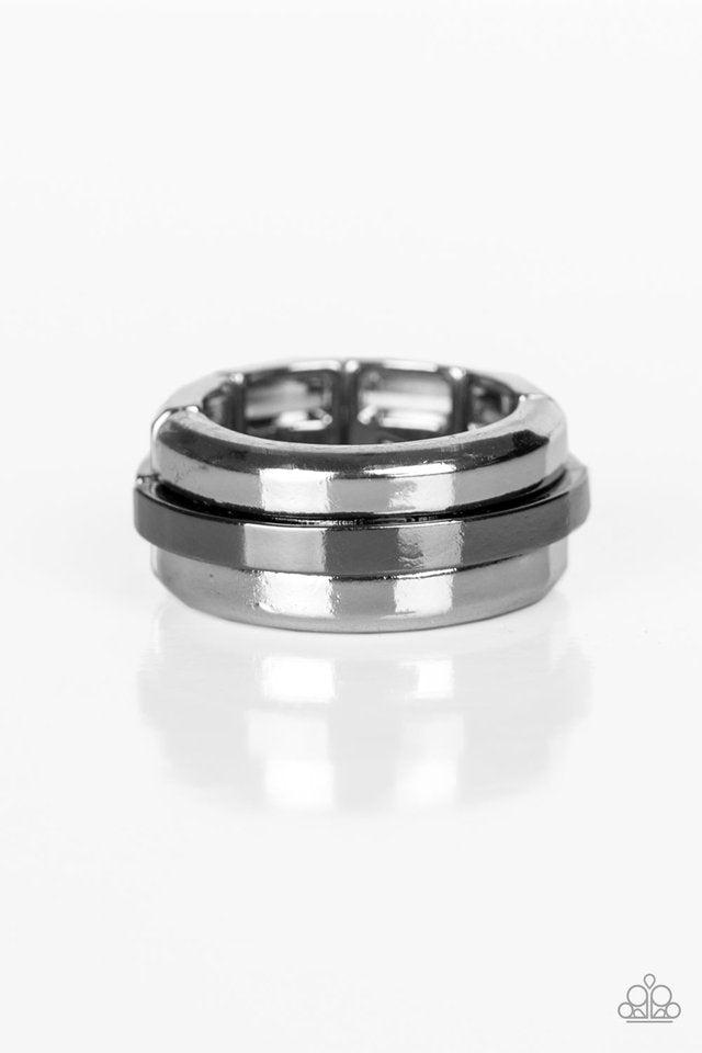 Battle Tank - Black - Paparazzi Ring Image