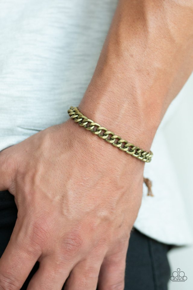 Tiebreaker - Brass - Paparazzi Bracelet Image