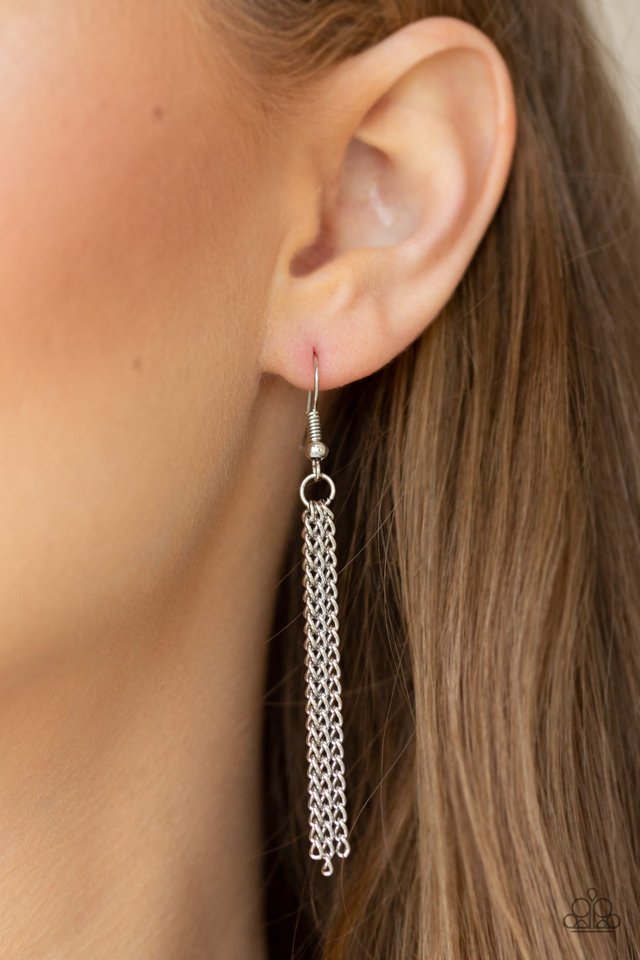 Terra Tassel - Black - Paparazzi Necklace Image