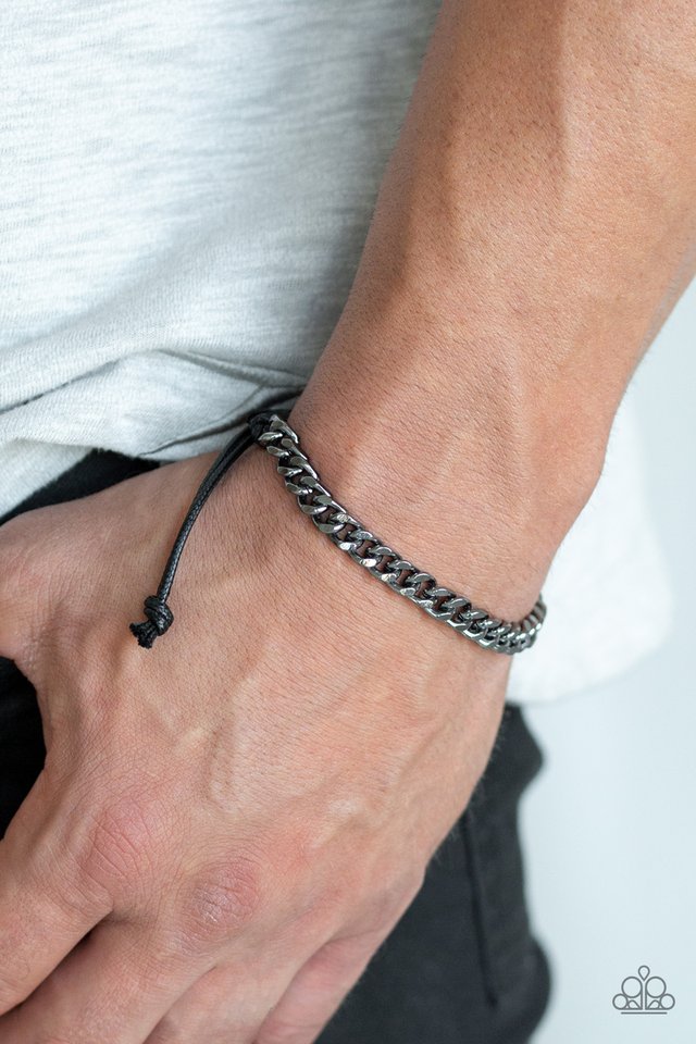 Hurrah - Black - Paparazzi Bracelet Image