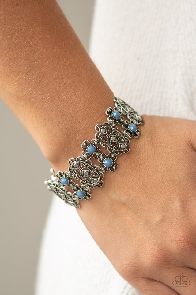 Majestic Gardens - Blue - Paparazzi Bracelet Image
