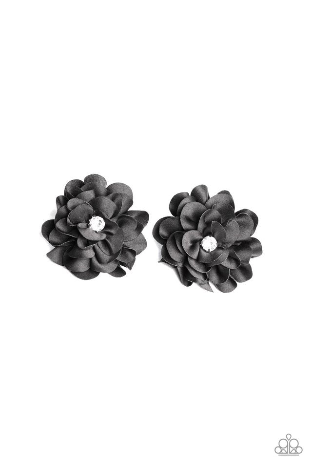 Strike a POSY - Black - Paparazzi Hair Accessories Image