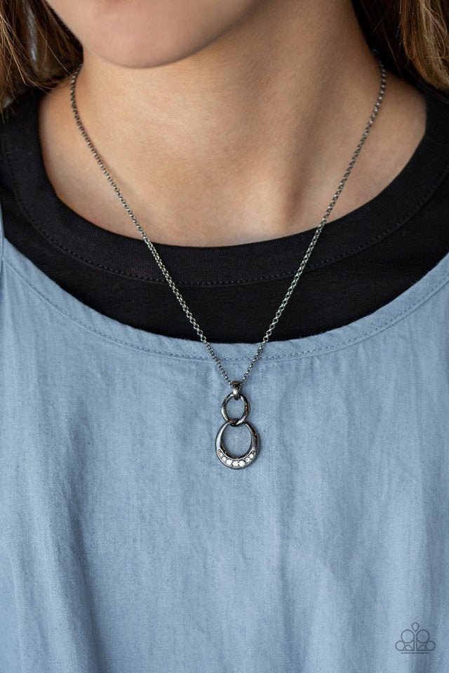 Rockefeller Royal - Black - Paparazzi Necklace Image