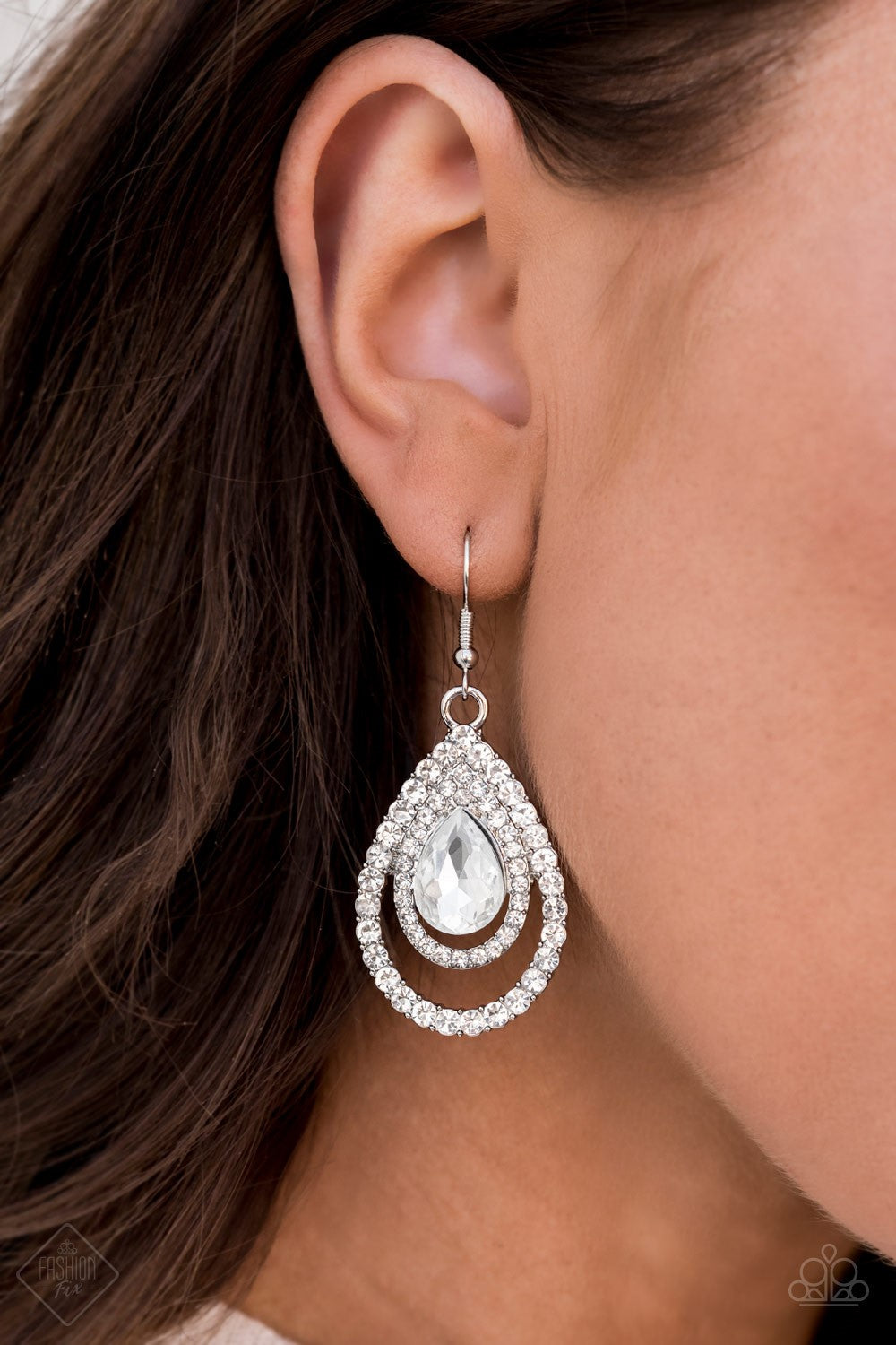 Paparazzi Earring ~ So The Story GLOWS - White