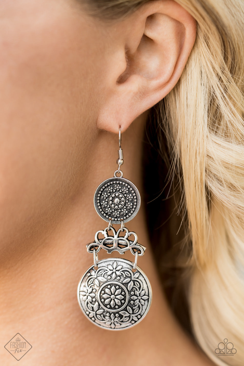 Paparazzi Earring Fashion Fix Aug2020 ~ Garden Adventure - Silver