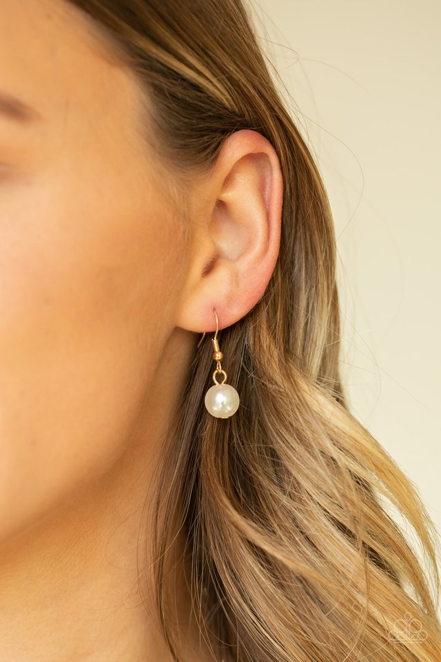 Grandiose Glimmer - Gold - Paparazzi Necklace Image