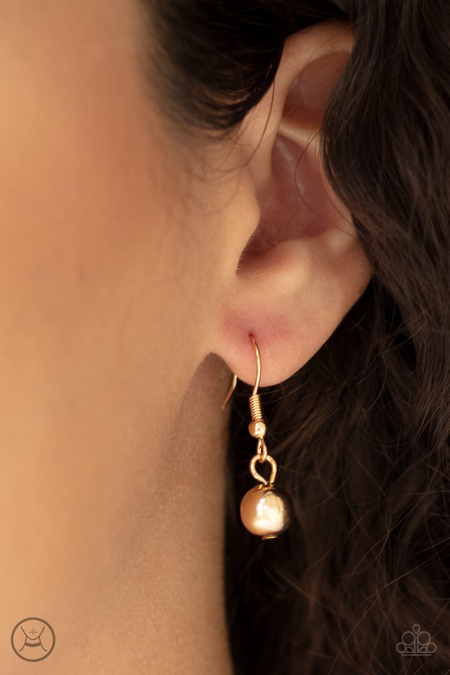 Serpentine Sheen - Gold - Paparazzi Necklace Image