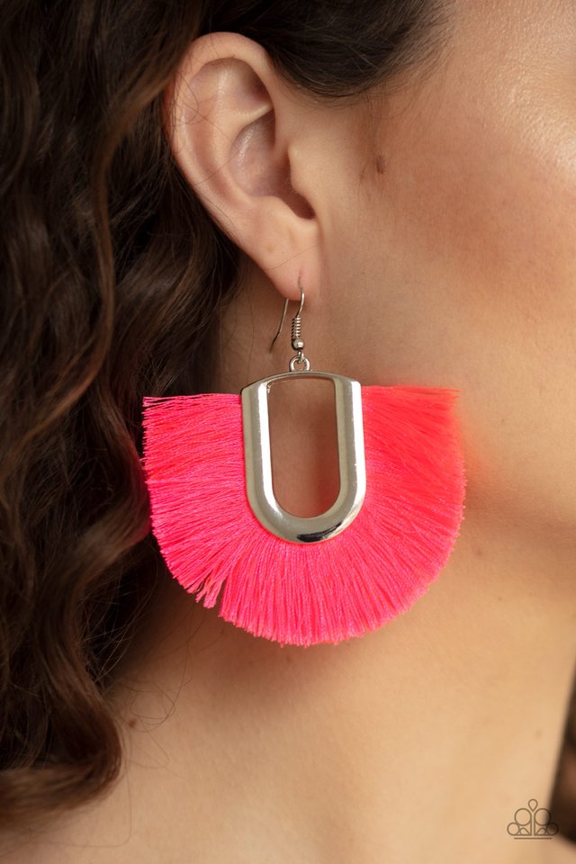 Tassel Tropicana - Pink - Paparazzi Earring Image