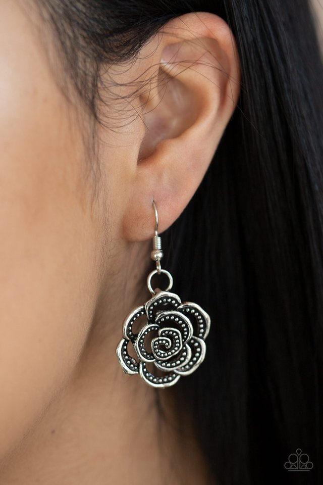 Garden Rose - Silver - Paparazzi Necklace Image