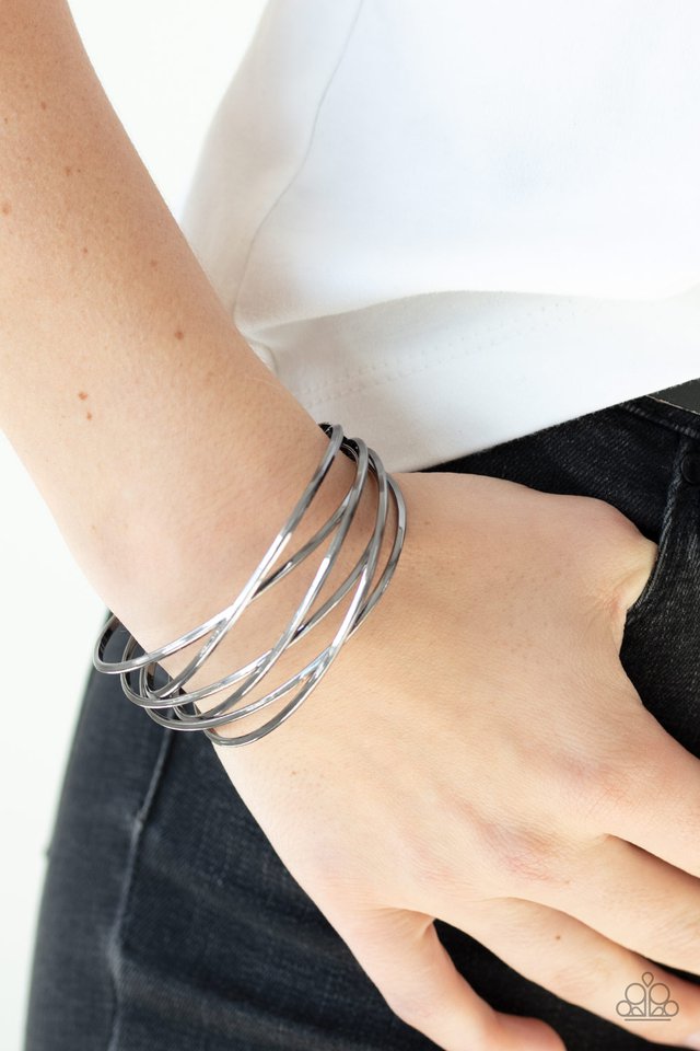 Down To The Wire - Black - Paparazzi Bracelet Image