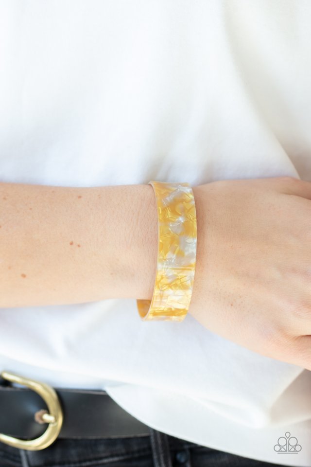 Glaze Daze - Yellow - Paparazzi Bracelet Image