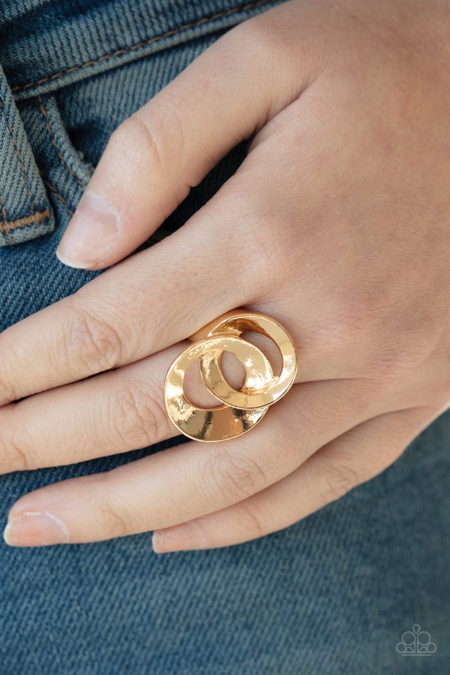 Pro Top Spin - Gold - Paparazzi Ring Image