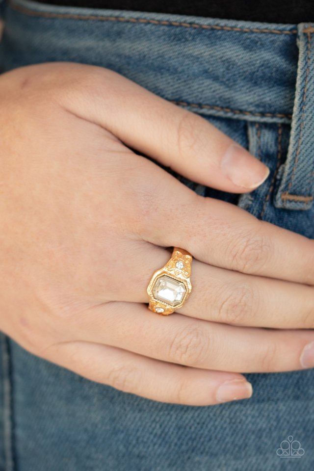 Out For The COUNTESS - Gold - Paparazzi Ring Image