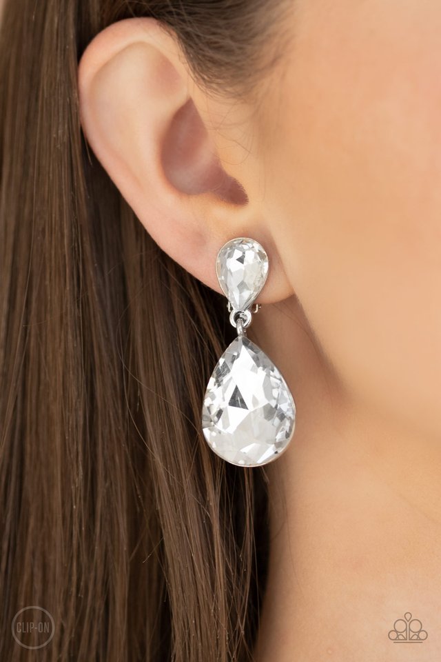 Aim For The MEGASTARS - White - Paparazzi Earring Image