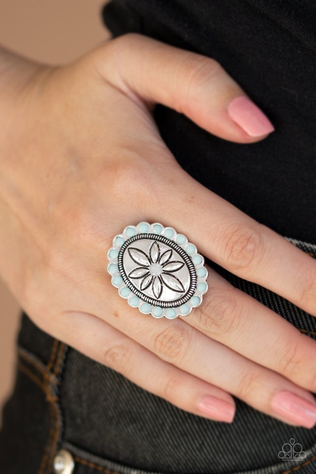 Garden Paradise - Blue - Paparazzi Ring Image