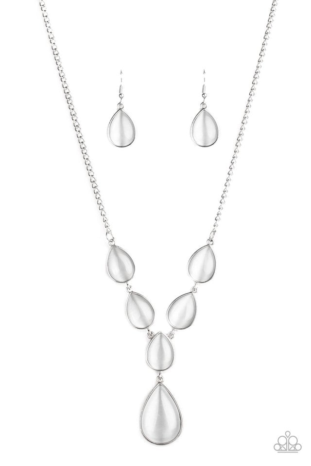 Dewy Decadence - White - Paparazzi Necklace Image